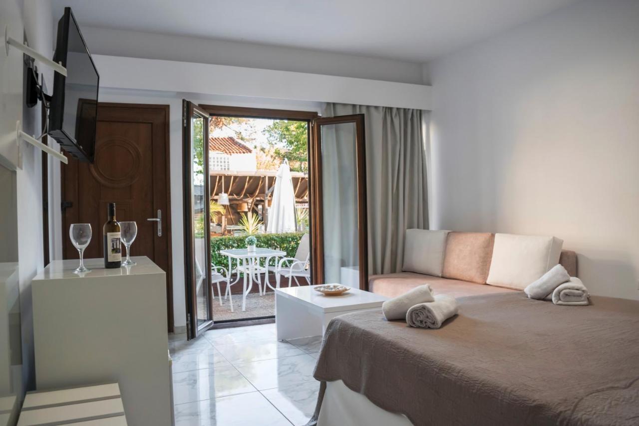 Beach Hotel Kapahi เปฟการี ภายนอก รูปภาพ
