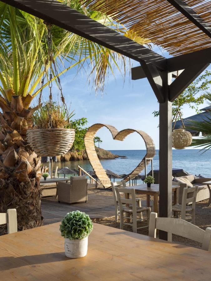 Beach Hotel Kapahi เปฟการี ภายนอก รูปภาพ
