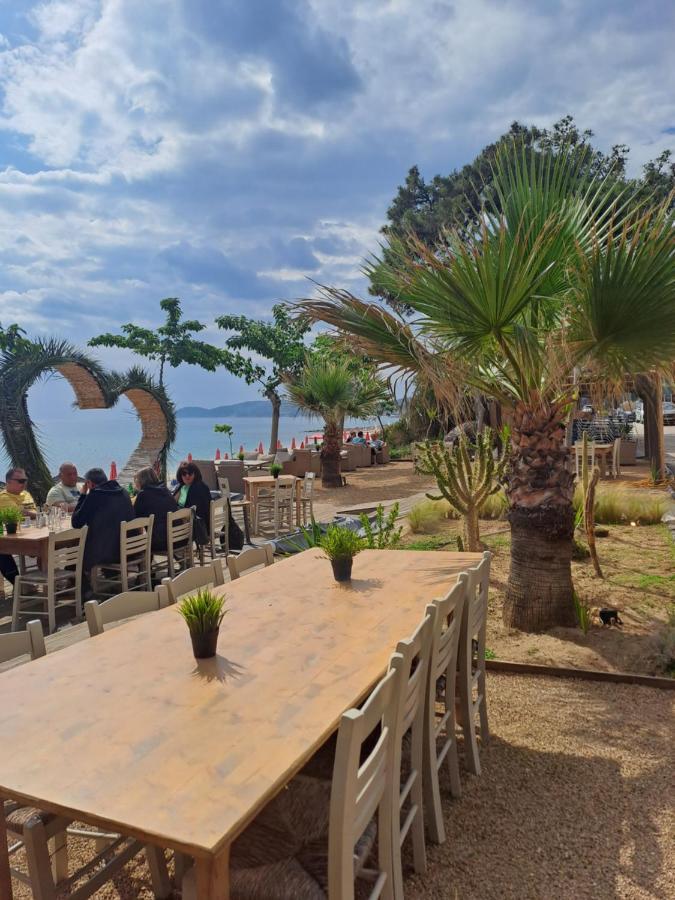 Beach Hotel Kapahi เปฟการี ภายนอก รูปภาพ