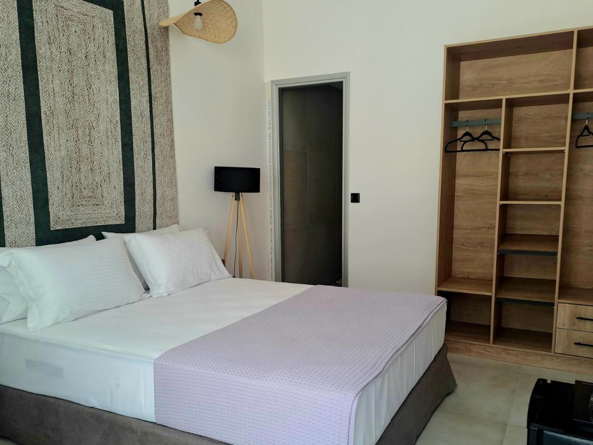 Beach Hotel Kapahi เปฟการี ภายนอก รูปภาพ