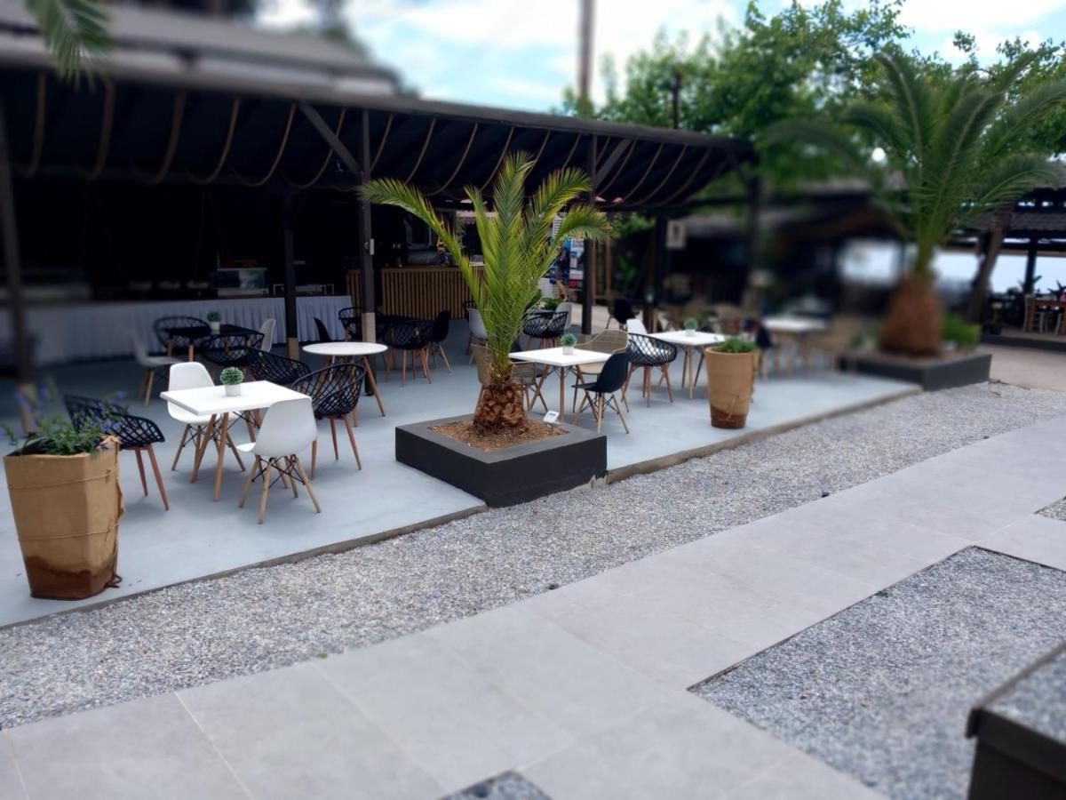 Beach Hotel Kapahi เปฟการี ภายนอก รูปภาพ
